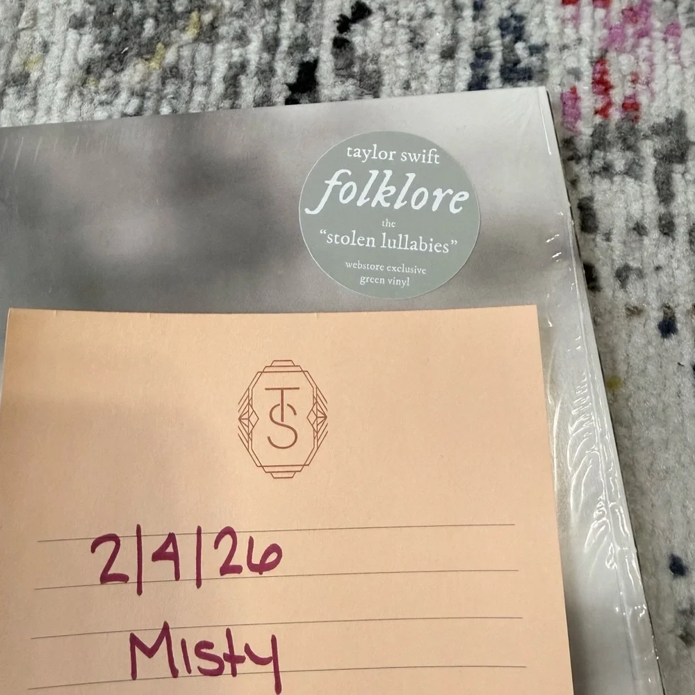 Taylor Swift Folklore Vinyl - Picture 5 of 9